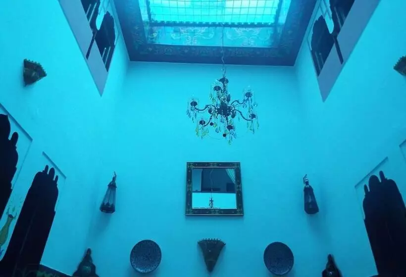 تختخواب و صبحانه Maison Adam