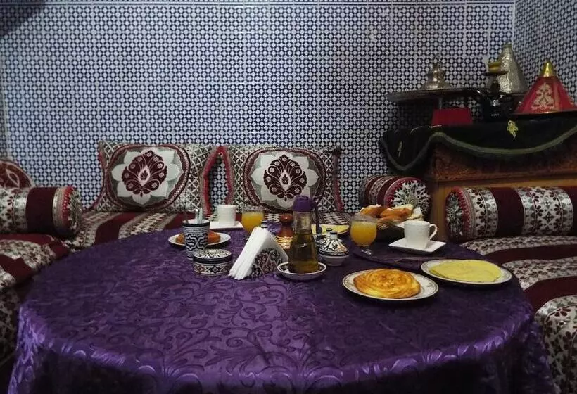تختخواب و صبحانه Maison Adam