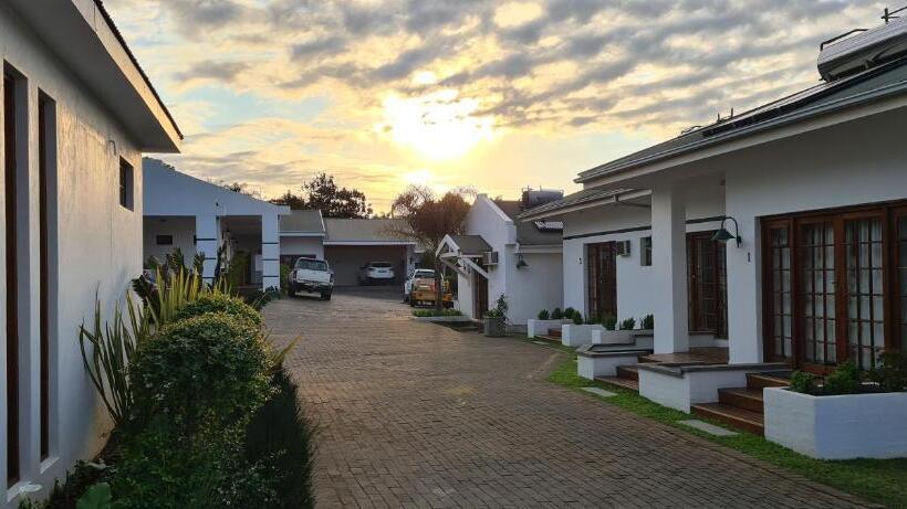 مبيت وإفطار Shonalanga Lodge