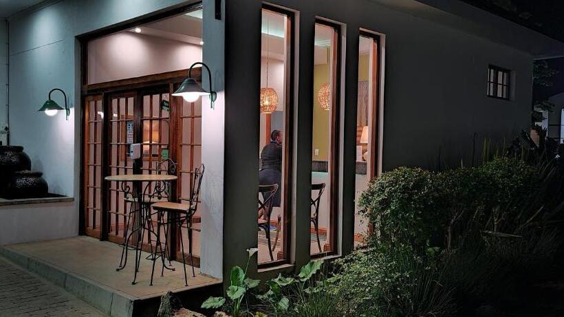 مبيت وإفطار Shonalanga Lodge