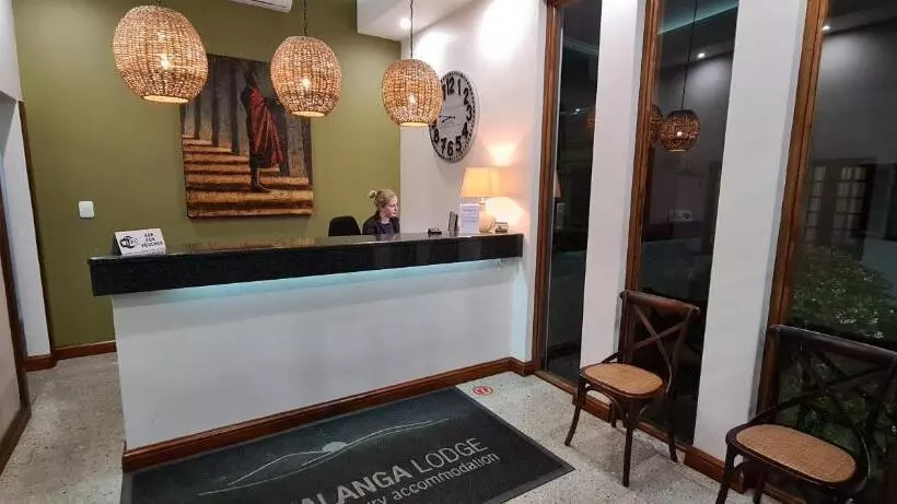 ベッドアンドブレックファースト Shonalanga Lodge