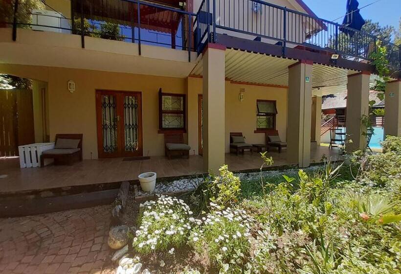 مبيت وإفطار Villa Helderberg