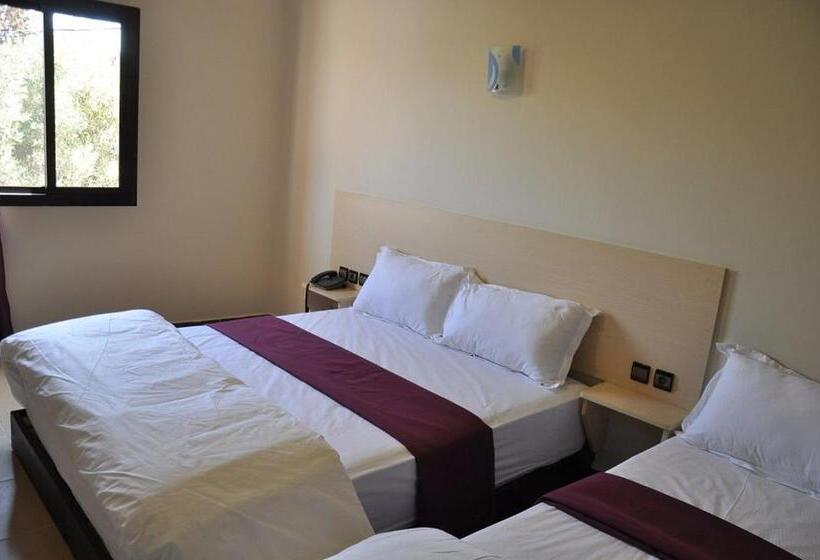 בית מלון כפרי Inou