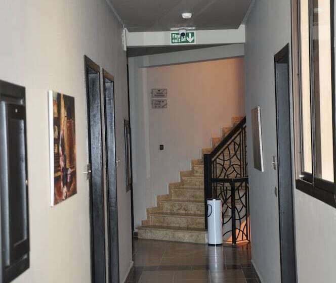 בית מלון כפרי Inou