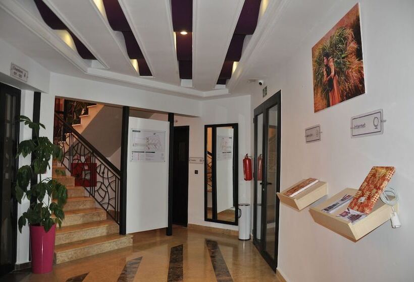 בית מלון כפרי Inou