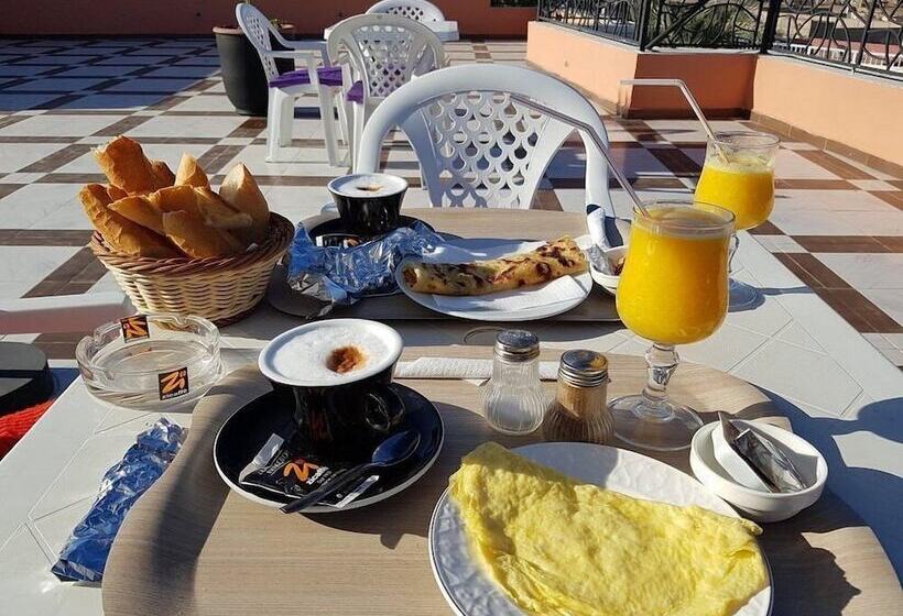 בית מלון כפרי Inou