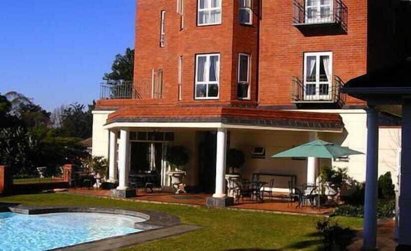 בית מלון כפרי Redlands