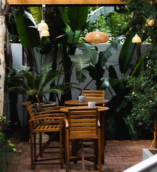 酒店 Village Ridge Boutique