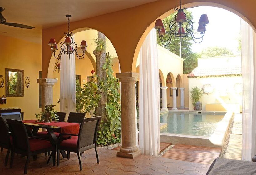 Ochenta Y Dos Bed & Breakfast & Spa