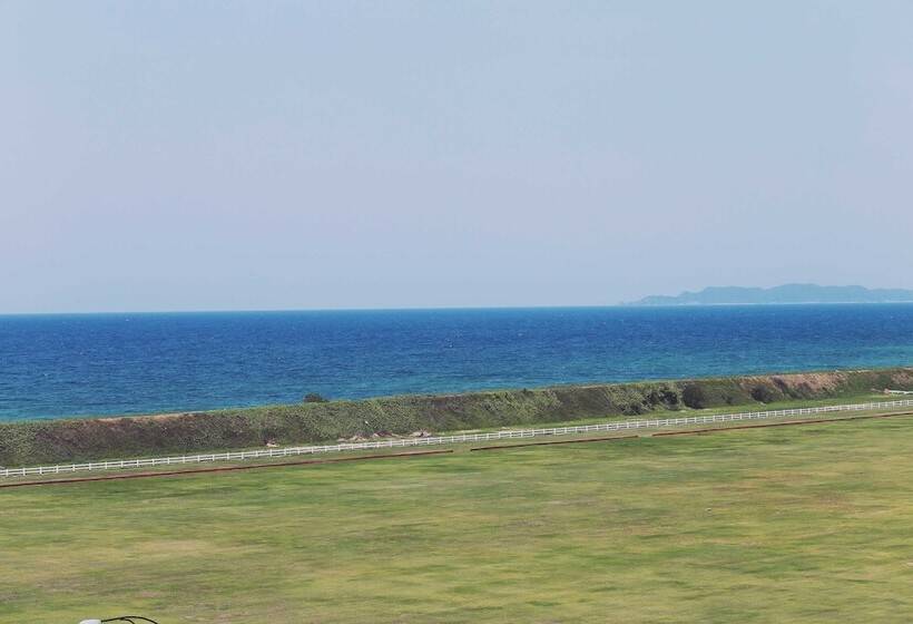 리조트 The Regency Waterfront