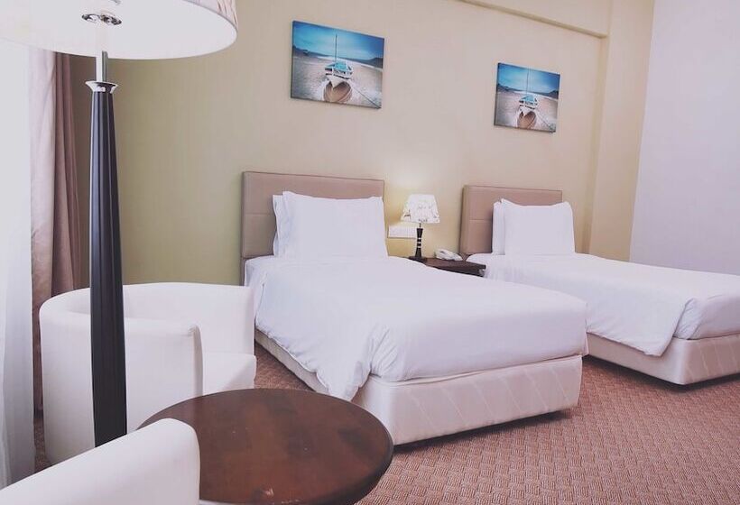 Resort The Regency Waterfront