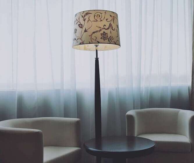 리조트 The Regency Waterfront