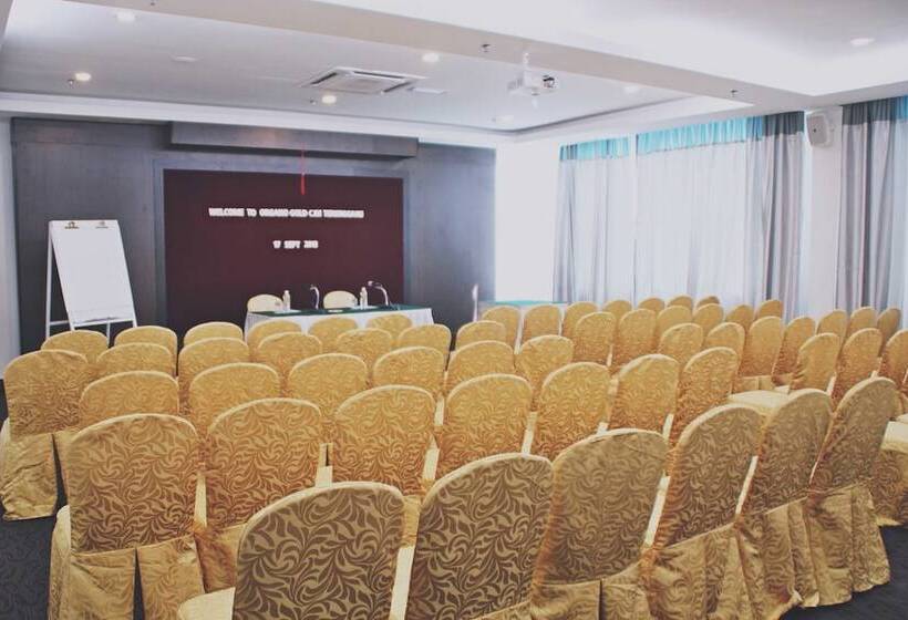 Resort The Regency Waterfront