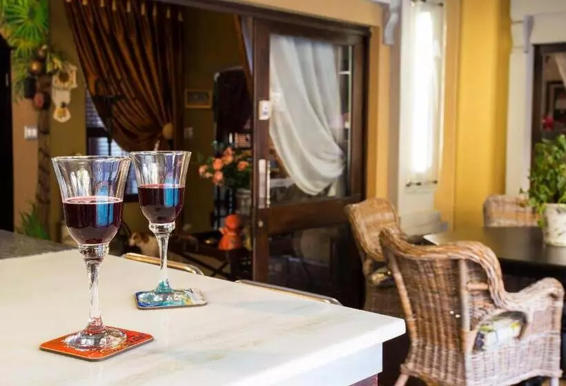 The Royal Palm B&b