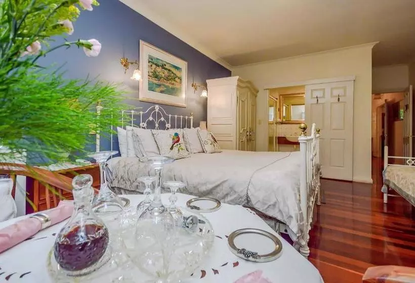 Hotel Amore Mt Tamborine