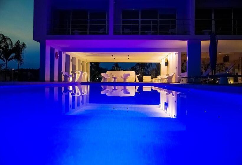 فندق Aqua Spa & Resort