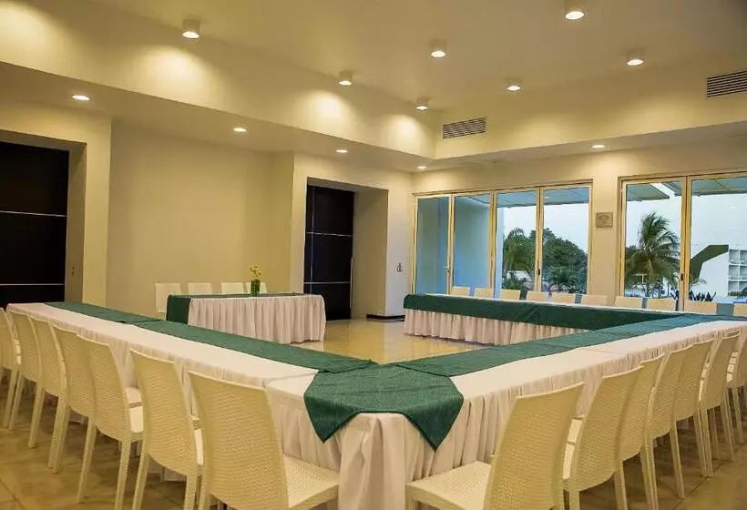 Hotelli Aqua Spa & Resort