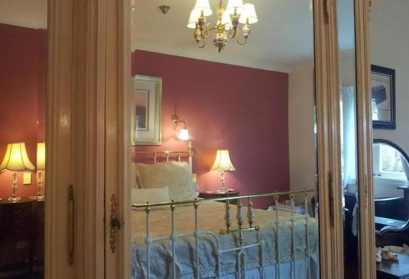 Hotel Amore Mt Tamborine