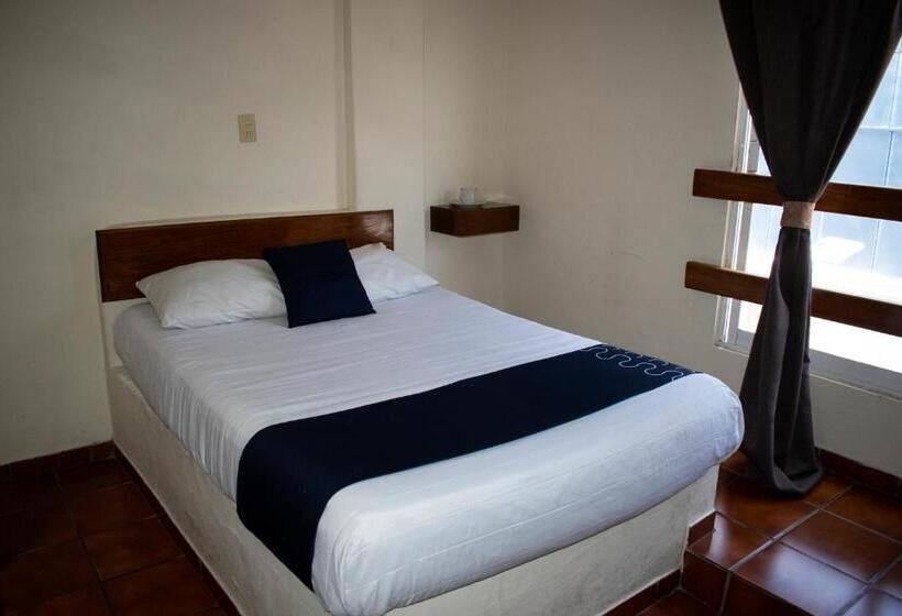 Capital O Hotel Casa Blanca