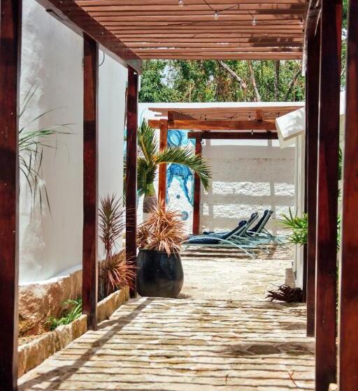 בית מלון כפרי Howlita Tulum   Adult Only