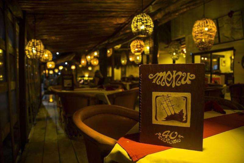 فندق 40 Cañones