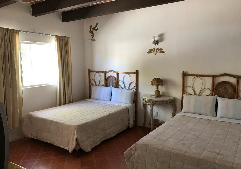 ホテル La Esperanza