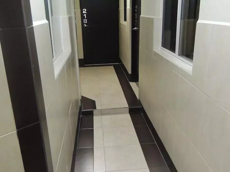 هتل Metropolitano Tampico