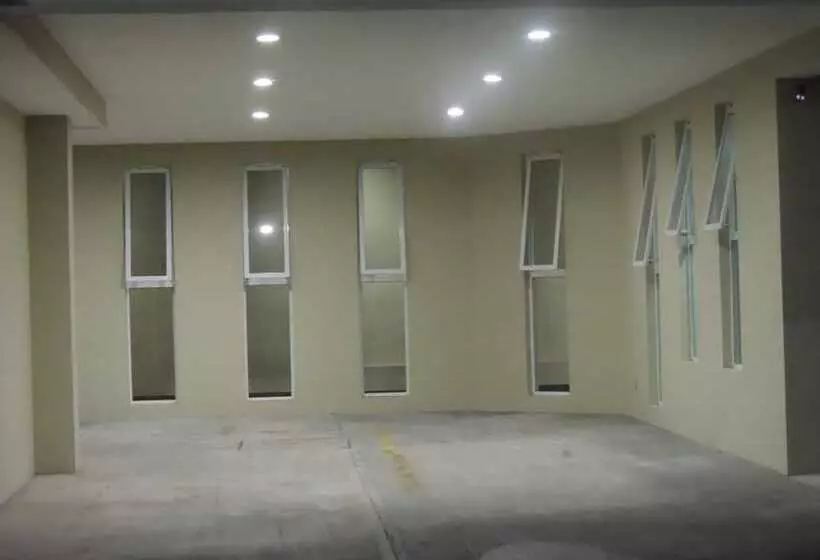 هتل Metropolitano Tampico