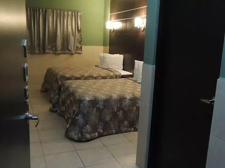 هتل Metropolitano Tampico