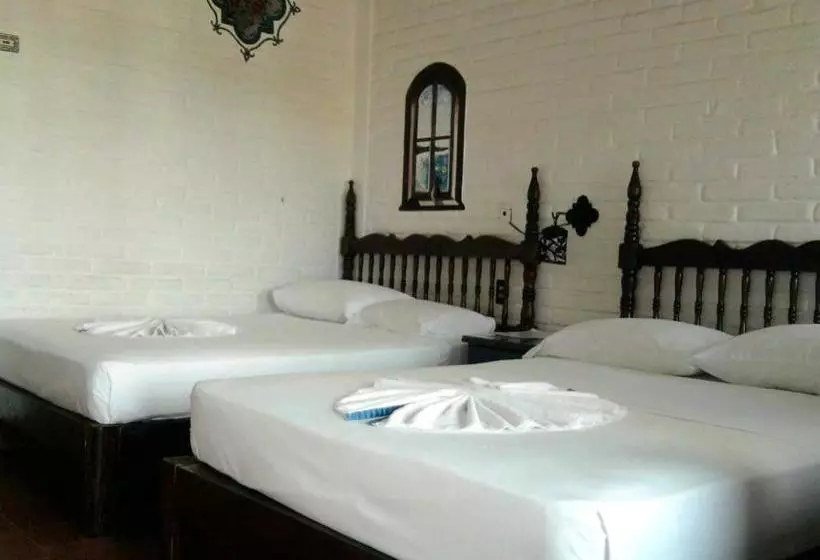 هتل Paraiso Escondido