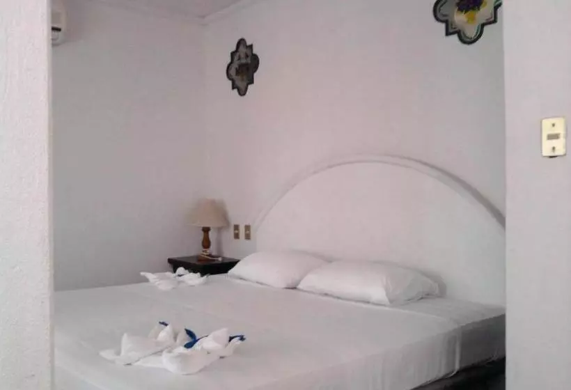 هتل Paraiso Escondido