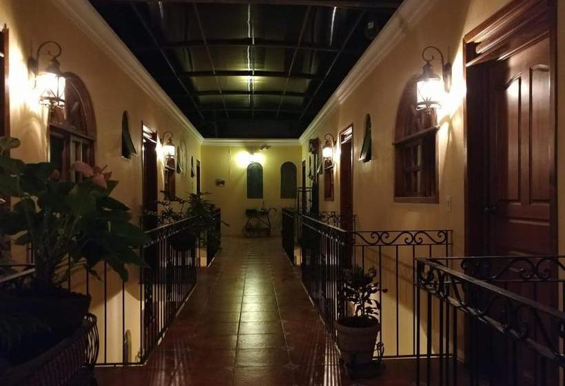 Отель Posada Santa Fe