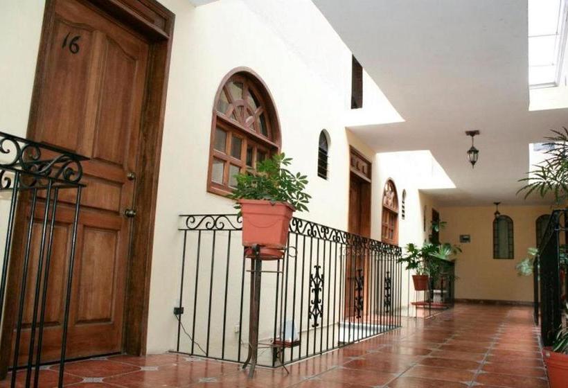 Отель Posada Santa Fe