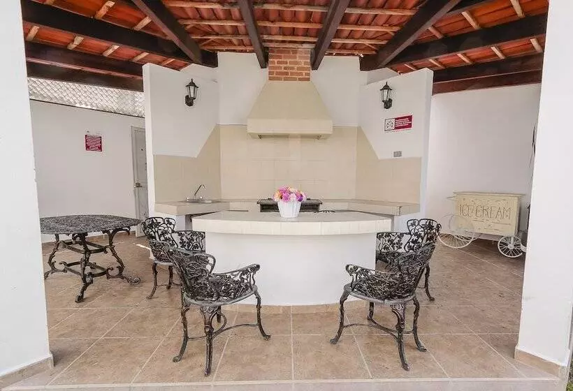 Hotelli Real De San Jose