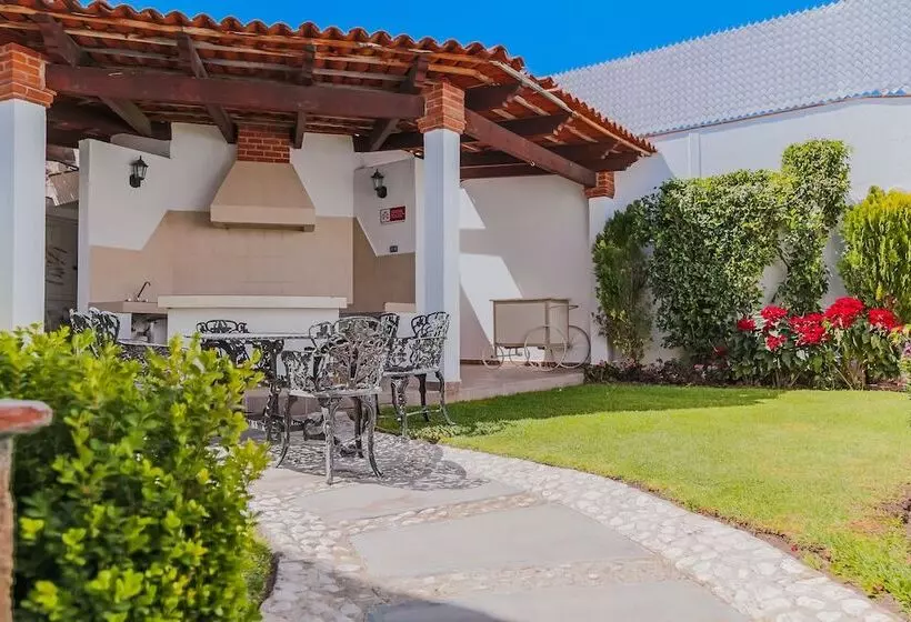 Hotelli Real De San Jose