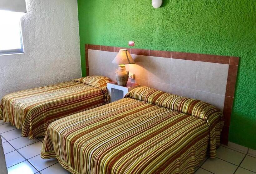 فندق Suites Santa Barbara