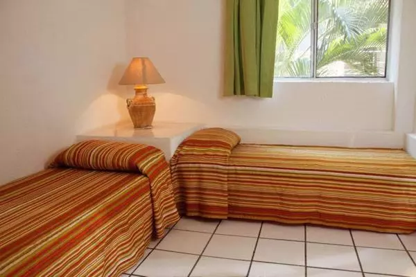 هتل Suites Santa Barbara