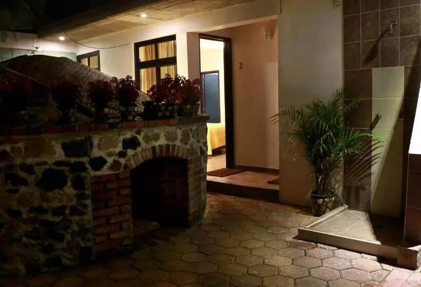 Telpochcalli Hotel & Temazcal