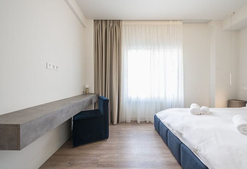 Aeiphoria Suites & Rooms   Athens
