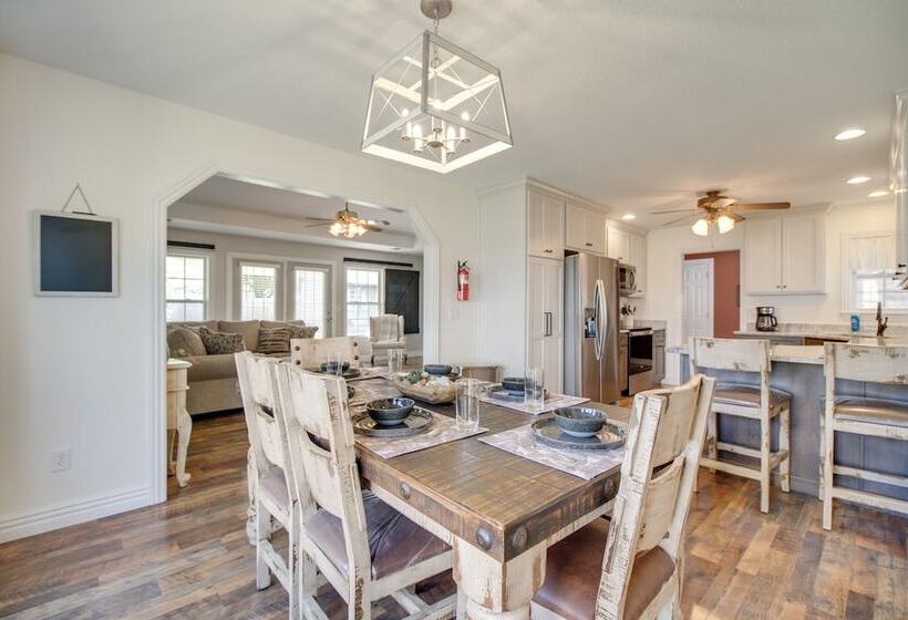 Grove Home W/ Spacious Yard: Close To Grand Lake!