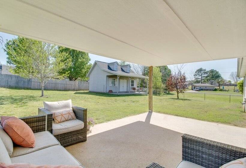 Grove Home W/ Spacious Yard: Close To Grand Lake!