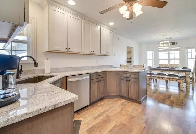 Grove Home W/ Spacious Yard: Close To Grand Lake!