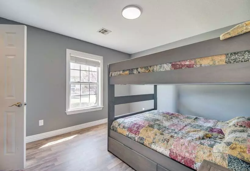 Grove Home W/ Spacious Yard: Close To Grand Lake!