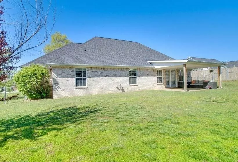 Grove Home W/ Spacious Yard: Close To Grand Lake!