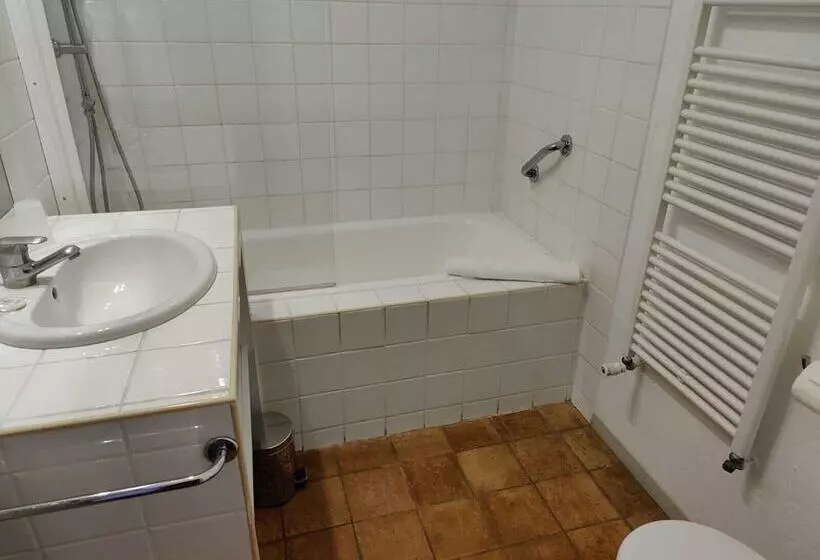 ホテル Le Mas Des Laurels