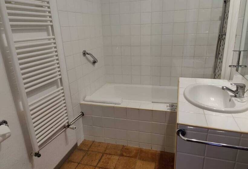 ホテル Le Mas Des Laurels