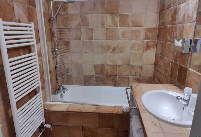 ホテル Le Mas Des Laurels