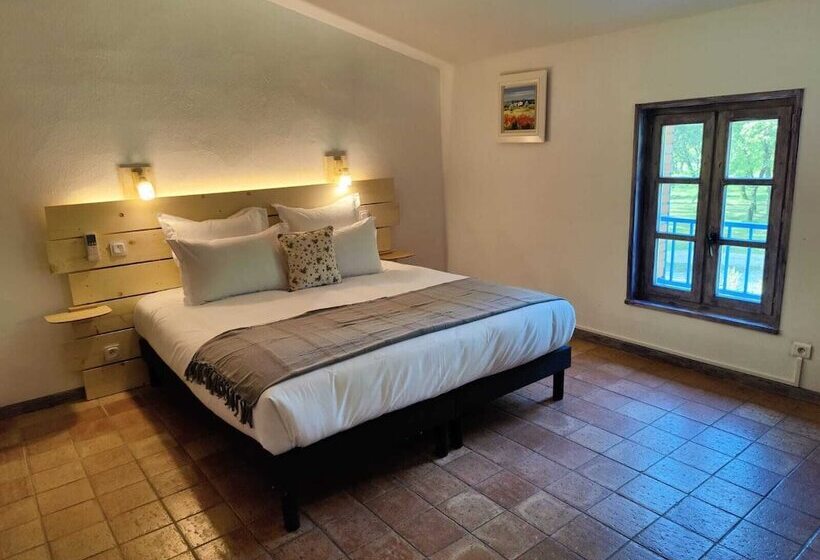 ホテル Le Mas Des Laurels