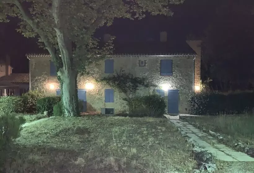 ホテル Le Mas Des Laurels