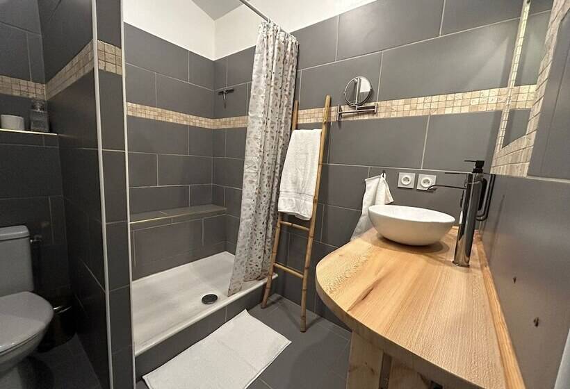 פנסיון Maison Bossanne